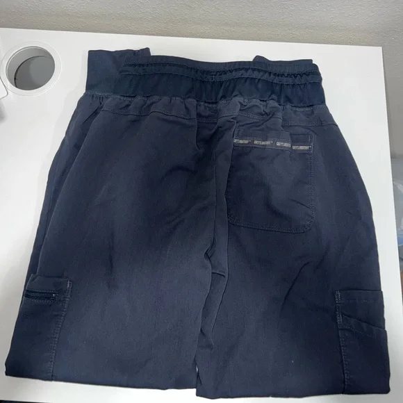 Grey's Anatomy Women's Gray Scrub Set Size XSP/S - Picture 5 of 9